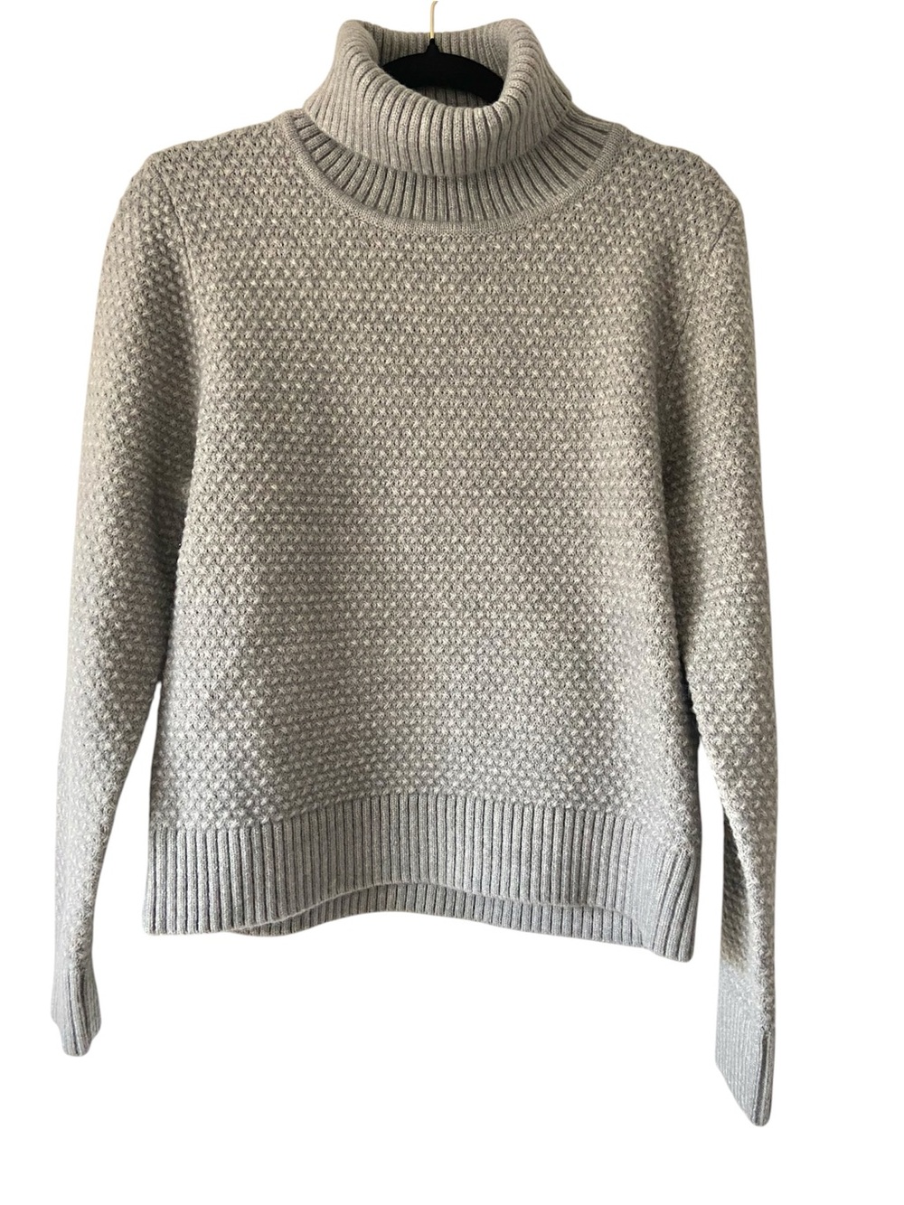 DÈLUC Gray Textured Turtleneck Sweater Cozy Waffle Knit Soft Pullover Size M